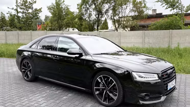 AUDI S8