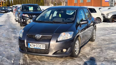 TOYOTA Auris
