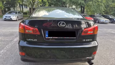 LEXUS IS