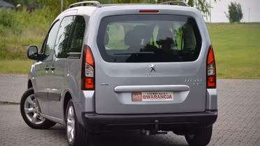 PEUGEOT Partner