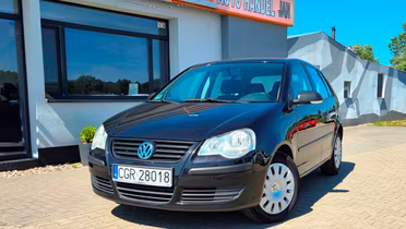 VOLKSWAGEN Polo