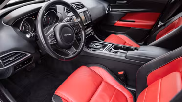 JAGUAR XE