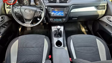 TOYOTA Avensis