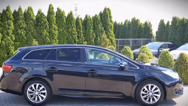 TOYOTA Avensis