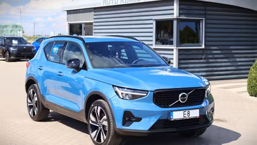 VOLVO XC40