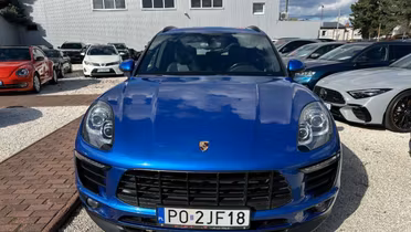 PORSCHE Macan