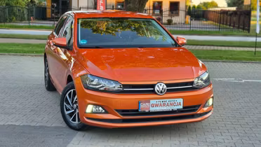 VOLKSWAGEN Polo