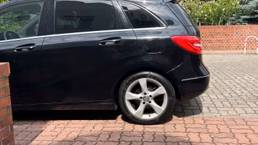 MERCEDES-BENZ B Klasa