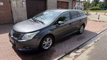 TOYOTA Avensis