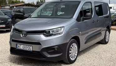 TOYOTA Proace City