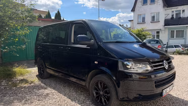 VOLKSWAGEN Multivan