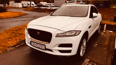 JAGUAR F-Pace