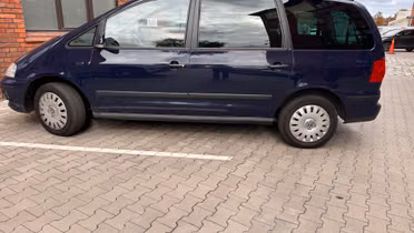 VOLKSWAGEN Sharan