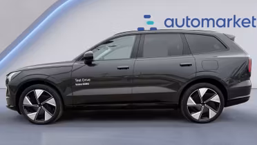 VOLVO EX90