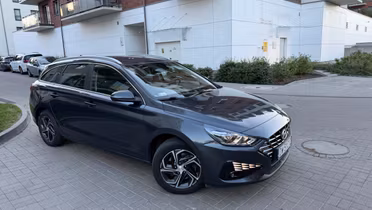 HYUNDAI i30