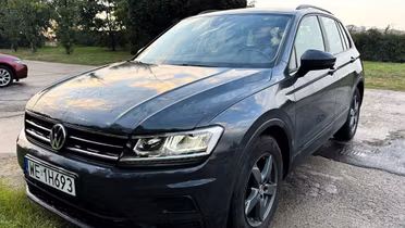 VOLKSWAGEN Tiguan
