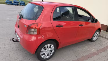 TOYOTA Yaris
