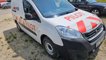 PEUGEOT Partner Van