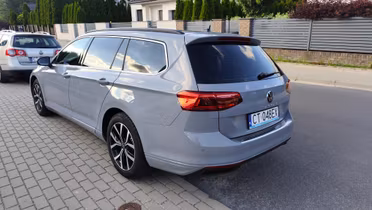 VOLKSWAGEN Passat
