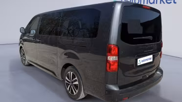 PEUGEOT Traveller