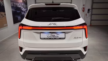 JAC JS8