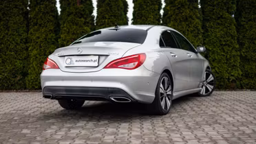 MERCEDES-BENZ CLA