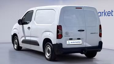 TOYOTA Proace City