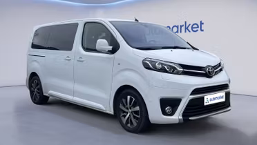 TOYOTA Proace Verso