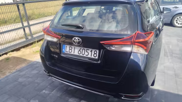 TOYOTA Auris
