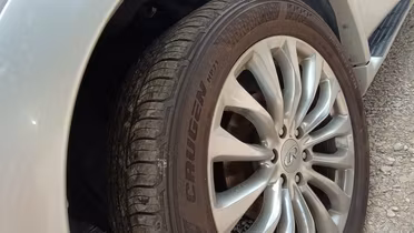 INFINITI QX70