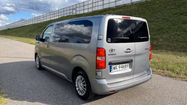 TOYOTA Proace