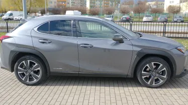LEXUS UX