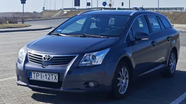 TOYOTA Avensis