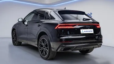 AUDI Q8 / E-Tron