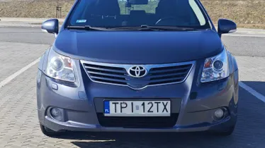 TOYOTA Avensis