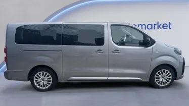 PEUGEOT Traveller