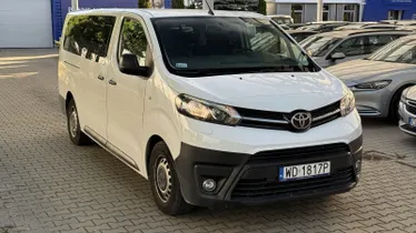 TOYOTA Proace