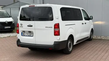 TOYOTA Proace