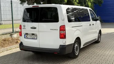 TOYOTA Proace