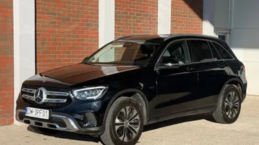 MERCEDES-BENZ GLC