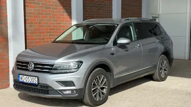 VOLKSWAGEN Tiguan