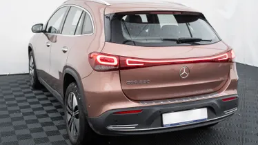MERCEDES-BENZ EQA