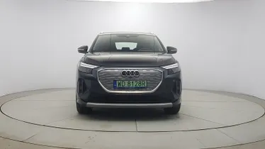AUDI Q4