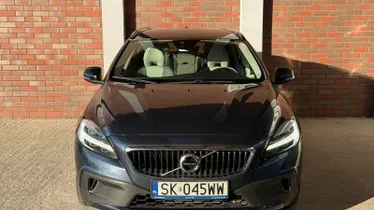 VOLVO V40 Cross Country