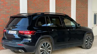MERCEDES-BENZ GLB