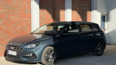 HYUNDAI i30