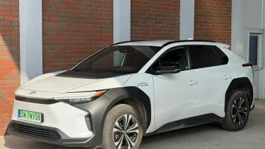 TOYOTA bZ4X