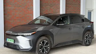 TOYOTA bZ4X