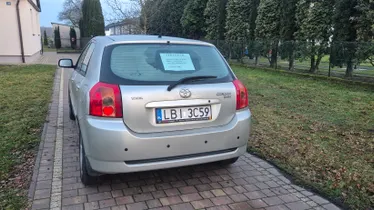 TOYOTA Corolla