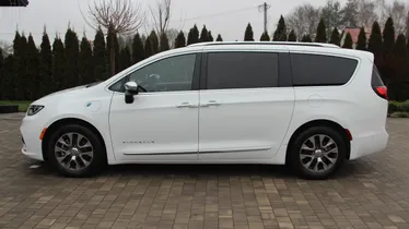 CHRYSLER Pacifica